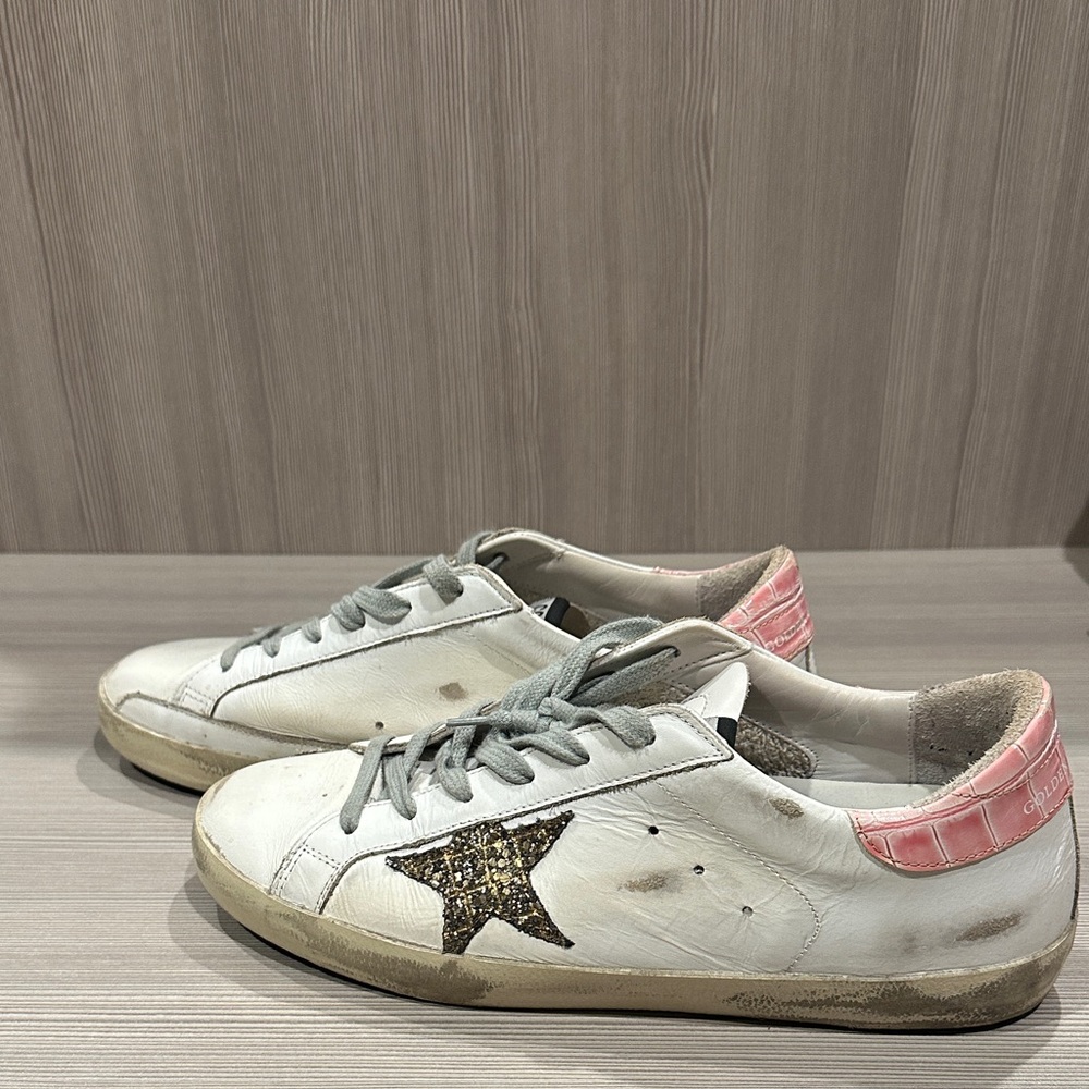 Golden Goose Women's White and Pink Star Sneakers - Picture 3 of 4